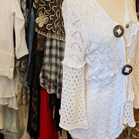 0095 Lisa International White Crochet Cardigan; NWT Size S - Picture 6 of 9